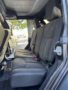 2014 Jeep Wrangler Unlimited Sport   - Photo 17 - Albuquerque, NM 87110
