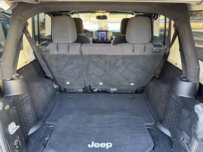 2014 Jeep Wrangler Unlimited Sport   - Photo 19 - Albuquerque, NM 87110