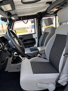 2010 Jeep Wrangler Unlimited Sport   - Photo 10 - Albuquerque, NM 87110