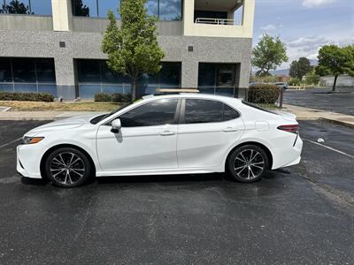 2018 Toyota Camry SE   - Photo 3 - Albuquerque, NM 87110