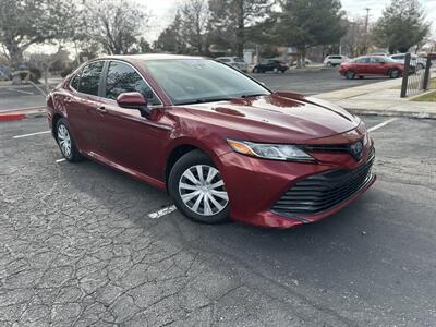 2019 Toyota Camry Hybrid LE   - Photo 2 - Albuquerque, NM 87110
