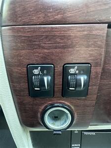 2013 Toyota Sienna Limited 7-Passenger   - Photo 17 - Albuquerque, NM 87110