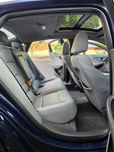2022 Chevrolet Malibu LT   - Photo 18 - Albuquerque, NM 87110