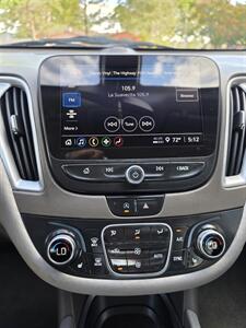2022 Chevrolet Malibu LT   - Photo 12 - Albuquerque, NM 87110