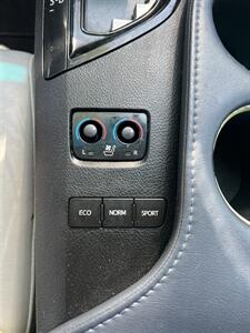 2013 Toyota Avalon XLE Touring   - Photo 11 - Albuquerque, NM 87110