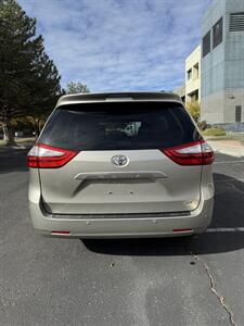 2015 Toyota Sienna Limited Premium 7-Passeng   - Photo 8 - Albuquerque, NM 87110