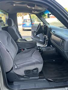 2002 GMC Sierra 1500 SLE   - Photo 13 - Albuquerque, NM 87110