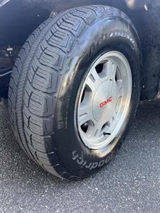 2002 GMC Sierra 1500 SLE   - Photo 15 - Albuquerque, NM 87110