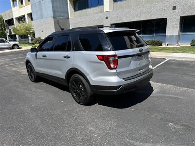 2018 Ford Explorer   - Photo 5 - Albuquerque, NM 87110