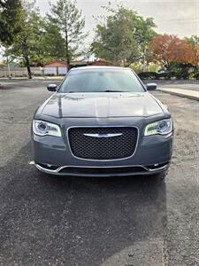 2019 Chrysler 300 Touring   - Photo 7 - Albuquerque, NM 87110