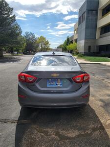 2018 Chevrolet Cruze LT Auto   - Photo 8 - Albuquerque, NM 87110