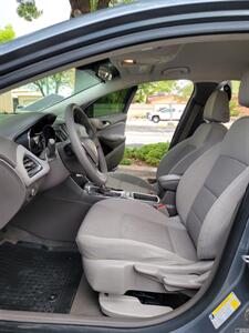 2018 Chevrolet Cruze LT Auto   - Photo 9 - Albuquerque, NM 87110