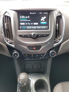 2018 Chevrolet Cruze LT Auto   - Photo 12 - Albuquerque, NM 87110