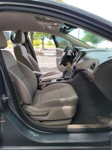 2018 Chevrolet Cruze LT Auto   - Photo 16 - Albuquerque, NM 87110