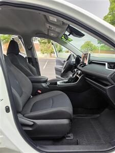 2024 Toyota RAV4 LE   - Photo 18 - Albuquerque, NM 87110