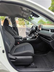 2024 Toyota RAV4 LE   - Photo 18 - Albuquerque, NM 87110
