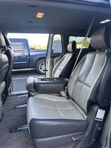 2017 Kia Sedona LX   - Photo 17 - Albuquerque, NM 87110