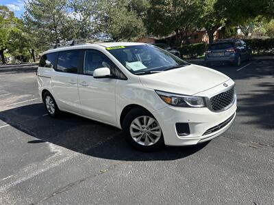 2017 Kia Sedona LX   - Photo 2 - Albuquerque, NM 87110