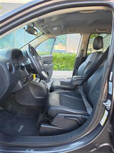 2017 Jeep Compass Latitude   - Photo 9 - Albuquerque, NM 87110