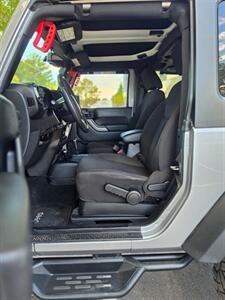 2014 Jeep Wrangler Sport S   - Photo 9 - Albuquerque, NM 87110