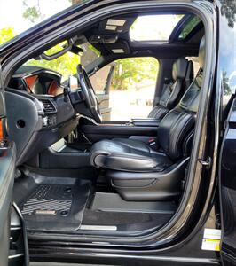 2019 Lincoln Navigator Select   - Photo 11 - Albuquerque, NM 87110