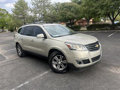 2017 Chevrolet Traverse LT   - Photo 2 - Albuquerque, NM 87110