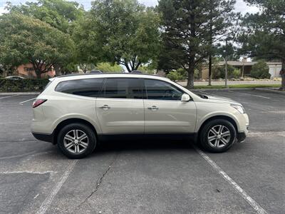 2017 Chevrolet Traverse LT   - Photo 4 - Albuquerque, NM 87110