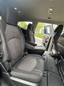 2017 Chevrolet Traverse LT   - Photo 17 - Albuquerque, NM 87110
