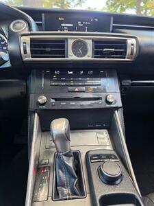 2016 Lexus IS 300   - Photo 13 - Albuquerque, NM 87110