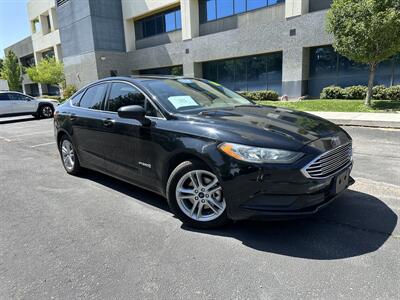 2018 Ford Fusion Hybrid SE   - Photo 2 - Albuquerque, NM 87110