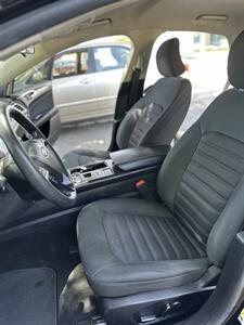2018 Ford Fusion Hybrid SE   - Photo 9 - Albuquerque, NM 87110