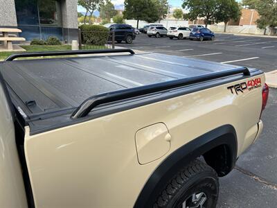 2017 Toyota Tacoma TRD Off-Road   - Photo 10 - Albuquerque, NM 87110