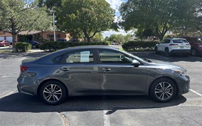 2023 Kia Forte LXS   - Photo 8 - Albuquerque, NM 87110