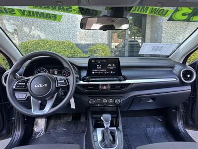 2023 Kia Forte LXS   - Photo 9 - Albuquerque, NM 87110