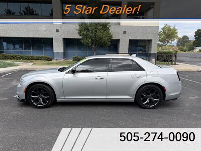 2021 Chrysler 300 Touring   - Photo 3 - Albuquerque, NM 87110