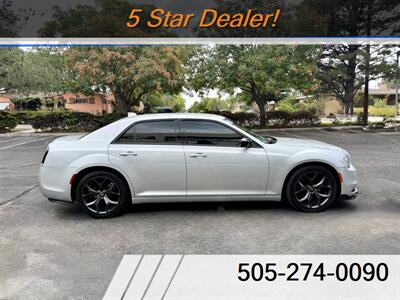 2021 Chrysler 300 Touring   - Photo 4 - Albuquerque, NM 87110