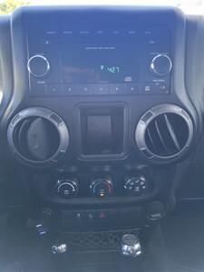 2018 Jeep Wrangler JK Sport   - Photo 12 - Albuquerque, NM 87110