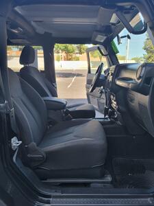 2018 Jeep Wrangler JK Sport   - Photo 15 - Albuquerque, NM 87110