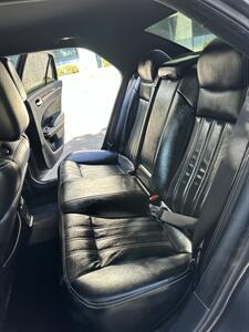 2019 Chrysler 300 S   - Photo 17 - Albuquerque, NM 87110