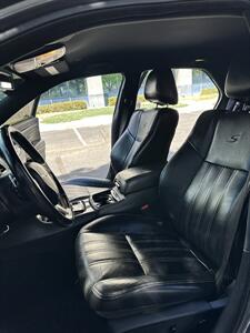 2019 Chrysler 300 S   - Photo 9 - Albuquerque, NM 87110