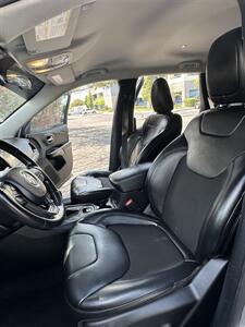 2020 Jeep Cherokee Latitude Plus   - Photo 9 - Albuquerque, NM 87110