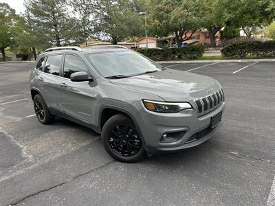 2020 Jeep Cherokee Latitude Plus   - Photo 2 - Albuquerque, NM 87110