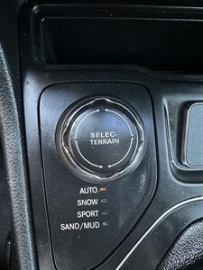 2020 Jeep Cherokee Latitude Plus   - Photo 14 - Albuquerque, NM 87110