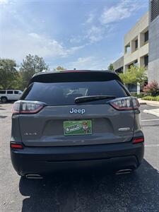 2020 Jeep Cherokee Latitude Plus   - Photo 8 - Albuquerque, NM 87110