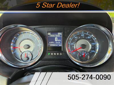2012 Chrysler Town and Country Touring   - Photo 11 - Albuquerque, NM 87110