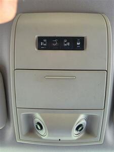 2012 Chrysler Town and Country Touring   - Photo 17 - Albuquerque, NM 87110