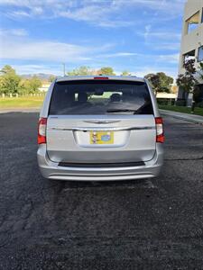 2012 Chrysler Town and Country Touring   - Photo 8 - Albuquerque, NM 87110