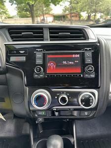 2015 Honda Fit LX   - Photo 12 - Albuquerque, NM 87110
