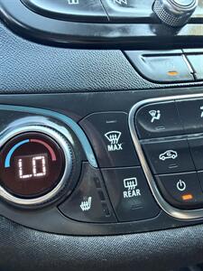 2022 Chevrolet Malibu LT   - Photo 16 - Albuquerque, NM 87110