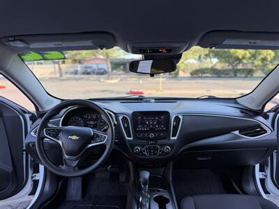 2022 Chevrolet Malibu LT   - Photo 11 - Albuquerque, NM 87110